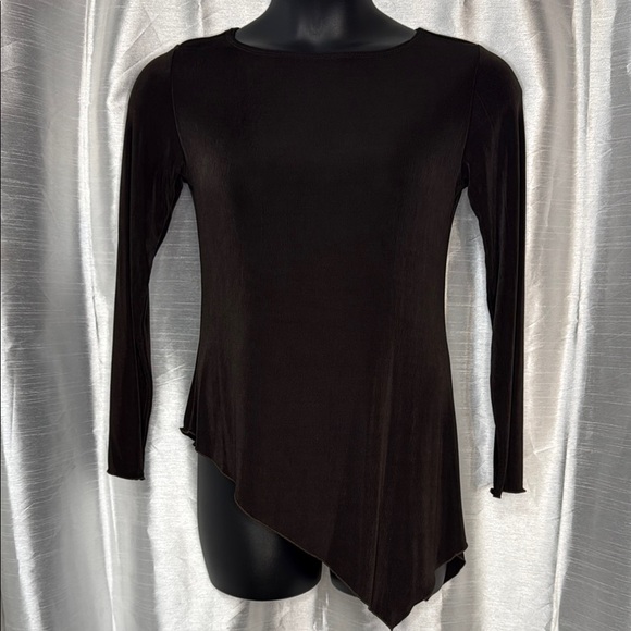 Chico’s Travelers Lauder NWT Women’s 0 US S Fudge Brown Stretch Asymmetrical Top - Picture 1 of 7
